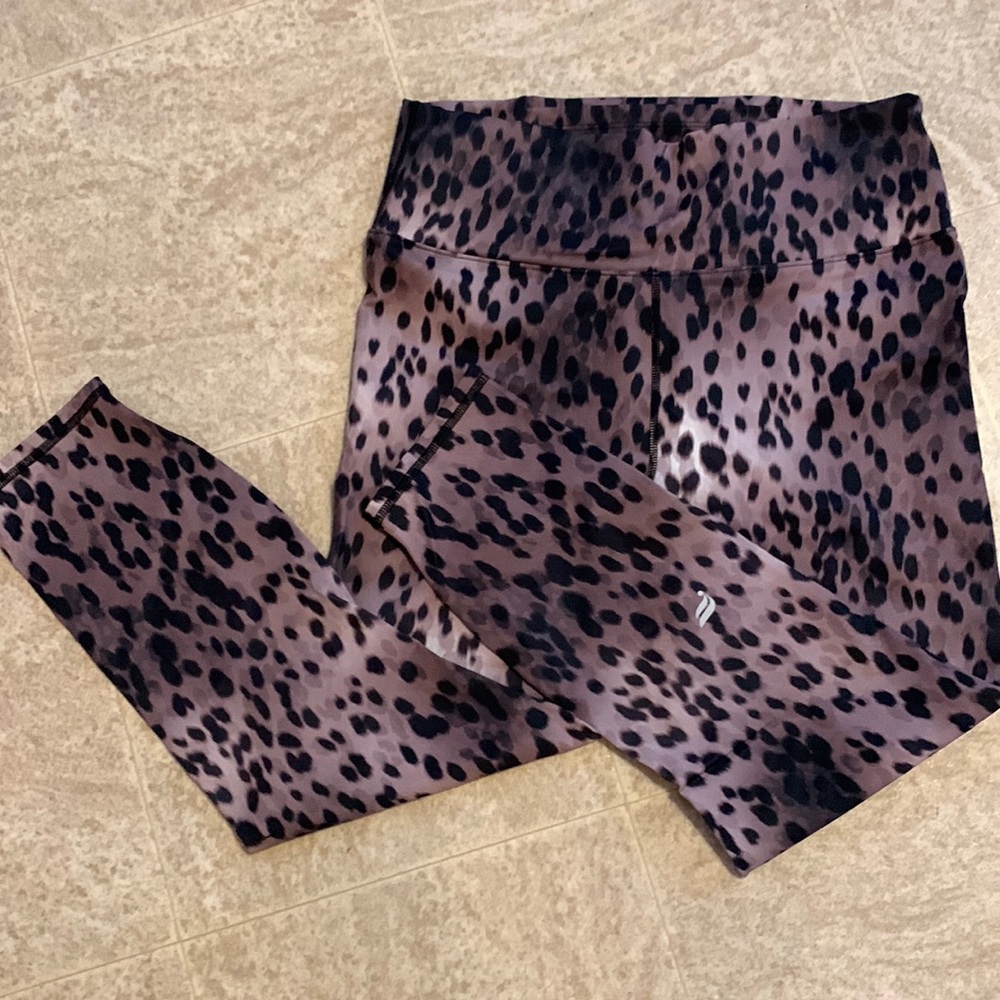 Fabletics capri leggings